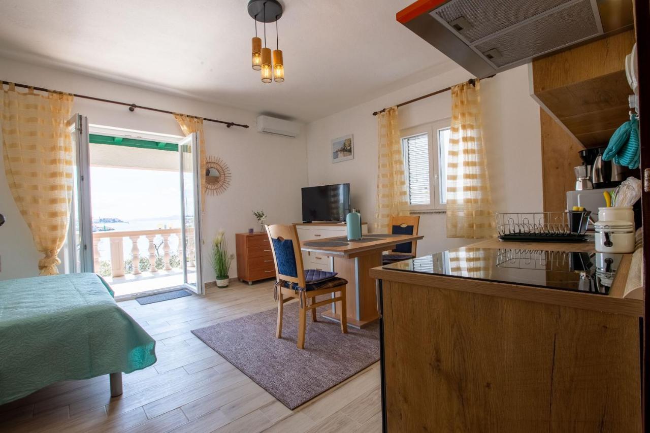 Mare-More Studio W Balcony And Beach Front And View Apartment Zadar Exterior photo