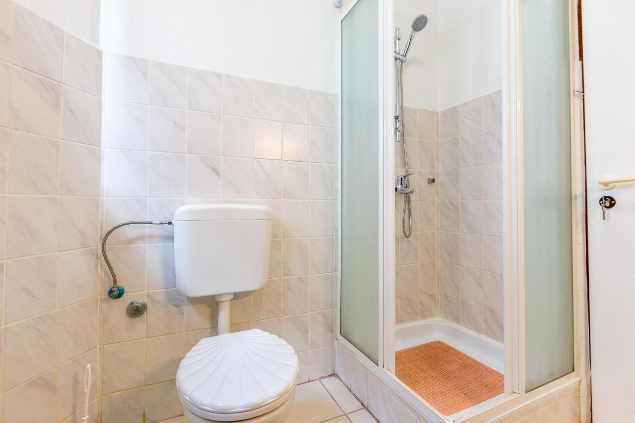 Mare-More Studio W Balcony And Beach Front And View Zadar Exterior photo